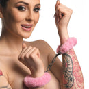 Master Series - Cuffed In Fur - Metalen Handboeien met Kunstbont - Roze-Erotiekvoordeel.nl