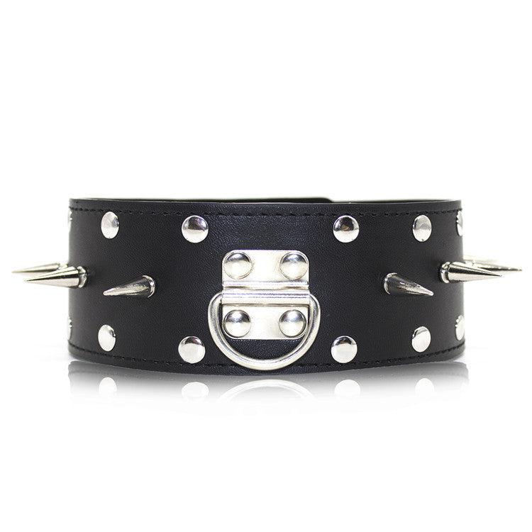 Brede collar Met spikes-Erotiekvoordeel.nl