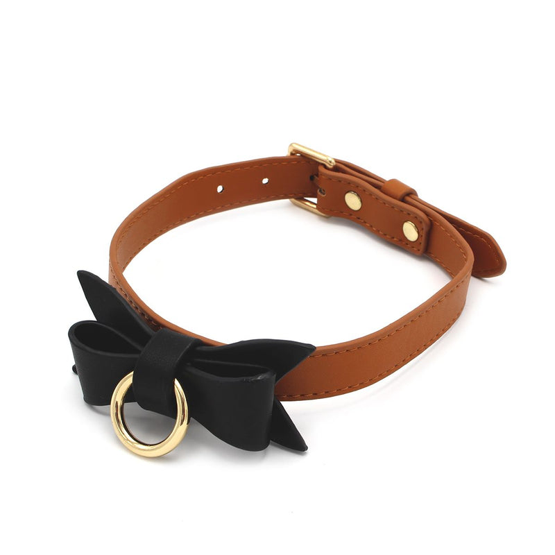 Bruin Leren collar Met Zwarte Strik En leiband-Erotiekvoordeel.nl