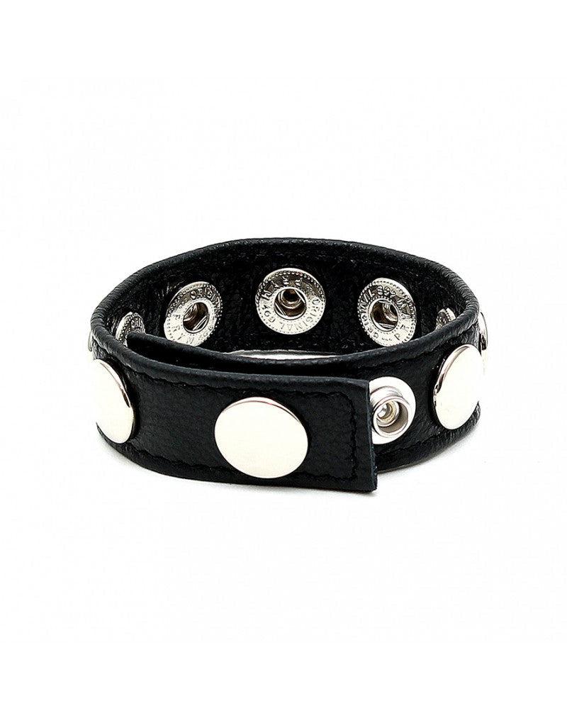 Leren Cockring/penis strap Versierd Met Metalen Studs - Verstelbaar-Erotiekvoordeel.nl